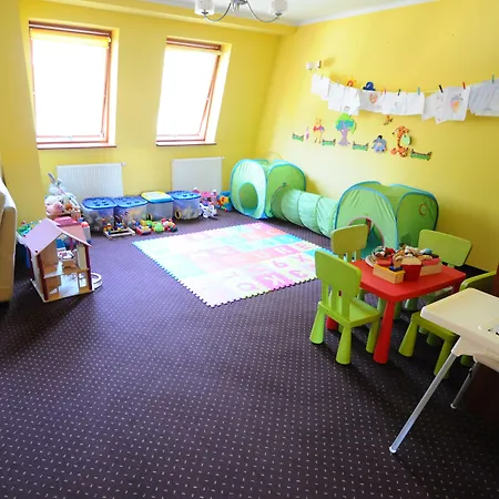 לינה וארוחת בוקר Magnolie פוביירובו